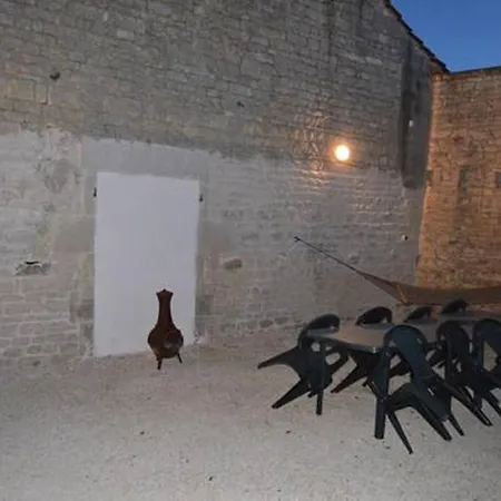 Maison Du Puits Surgeres